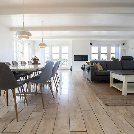 Ferienhaus Scenic Estate With Private Activity Hall & Wellness Sauna Frorup