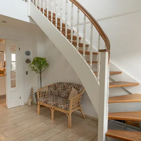 Scenic Estate With Private Activity Hall & Wellness Sauna Ferienhaus