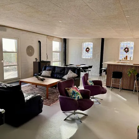Scenic Estate With Private Activity Hall & Wellness Sauna Ferienhaus Frorup